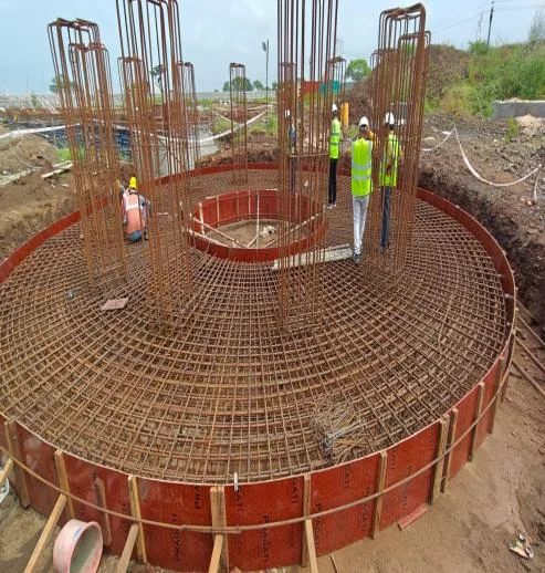 Circular reinforcement cage for a tank foundation