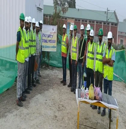 Site team in full PPE during a safety briefing